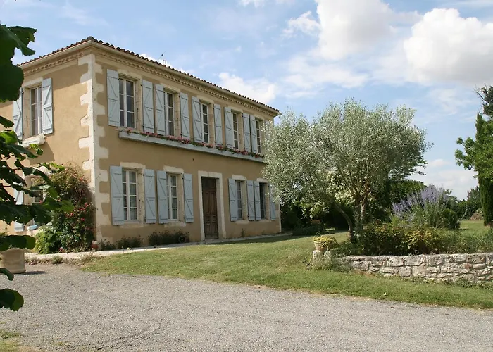 Bed & Breakfast Les Fleurs Du Parc Mansempuy